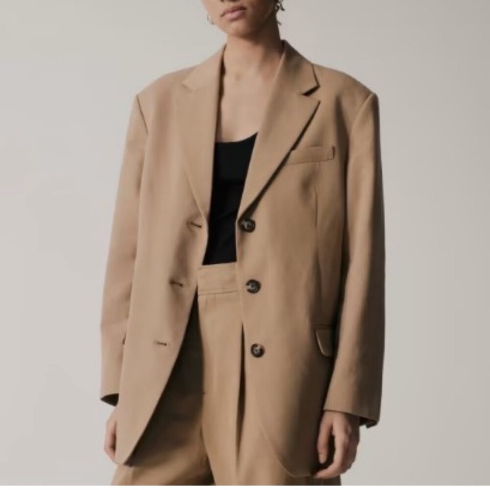 Everlane The 80's Women's black or Tan Blazer sz 10 oversized three buttons NWT